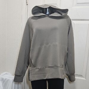 Ambercrombie & Fit H YPB hoodie